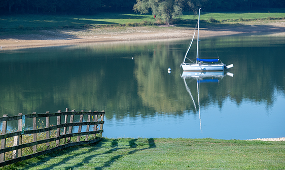 Boat at Sutton Bingham Reservoir